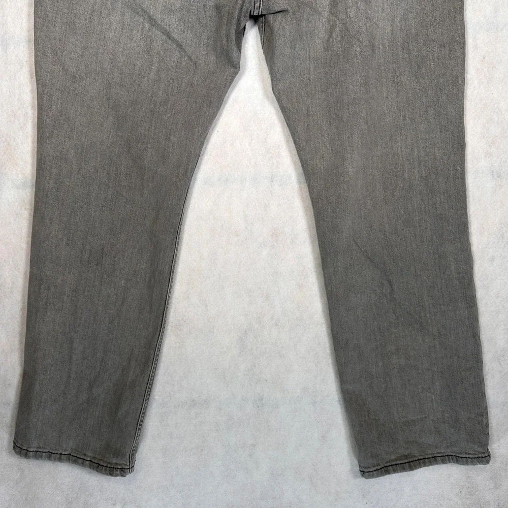 Levi's Jeans Mens 42x32 514 Straight Fit Grey Good Stretch Denim Pants